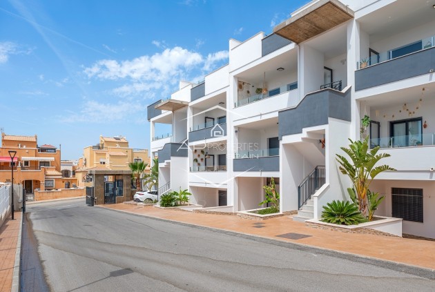 Apartment - flat - Resale - Orihuela Costa - Los Altos