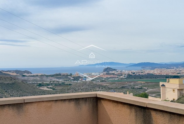 Apartment - Penthouse - Nueva construcción  - Aguilas -
                Centro