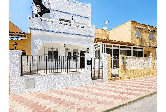 Geschakelde woning - Herverkoop - San Fulgencio -
                La Marina