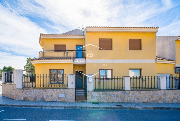 Townhouse - Resale - Pinoso - Calle Dalias 1
