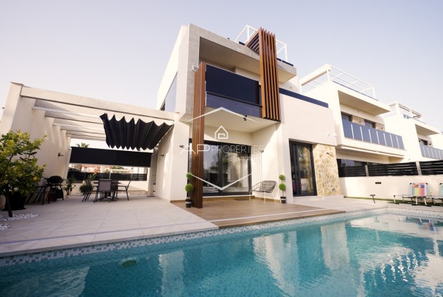 Villa / Detached - New Build - Dehesa de Campoamor - Dehesa de Campoamor