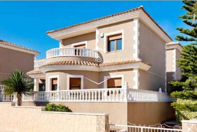 Villa / Detached - New Build - Torrevieja - Los Altos