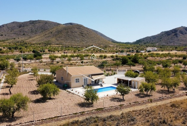 Villa / Detached - Resale - Barbarroja - Barbarroja