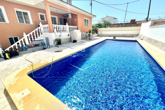 Villa - Detached - Resale - Benijofar - pueblo
