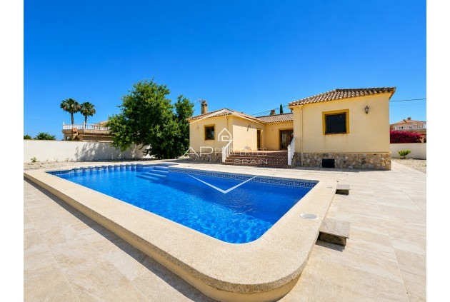 Villa - Detached - Resale - Catral - Catral