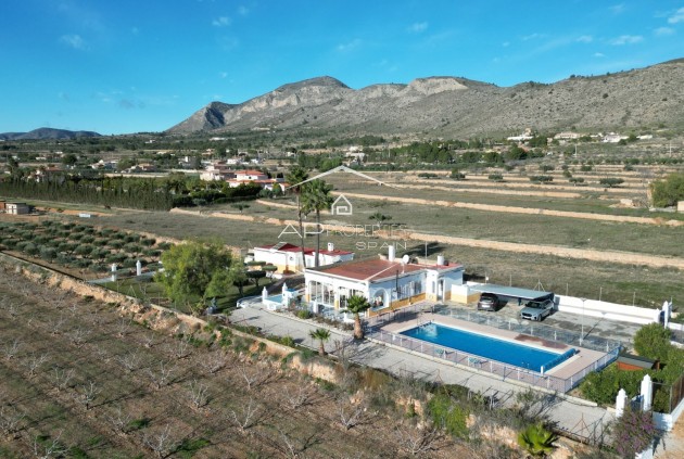 Villa - Detached - Resale - Hondón de las Nieves - Hondón de las Nieves