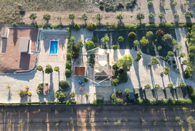 Villa - Detached - Resale - Hondón de las Nieves - Hondón de las Nieves