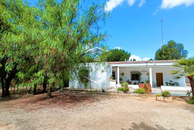 Villa / Detached - Resale - Hondón de las Nieves - Hondón de las Nieves