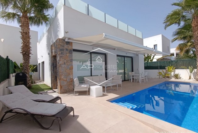 Villa / Detached - Resale - Santiago de la Ribera - Dos Mares