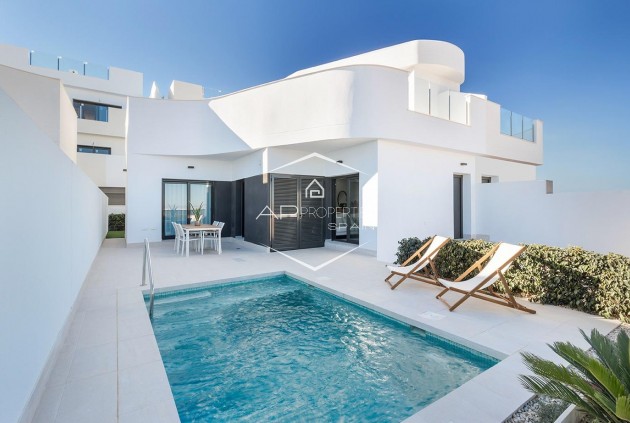 Villa - Indépendante - Nouvelle construction - Torrevieja - Lago Jardín II
