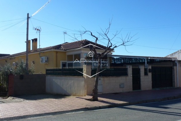 Villa / Indépendante - Revente - Hondón de los Fráiles - Hondón de los Fráiles