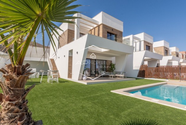 Villa / Independiente - Nueva construcción  - Finestrat - Campana Garden