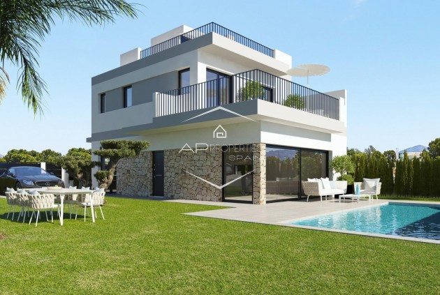 Villa / Independiente - Nueva construcción  - San Miguel de Salinas - Cerro Del Sol