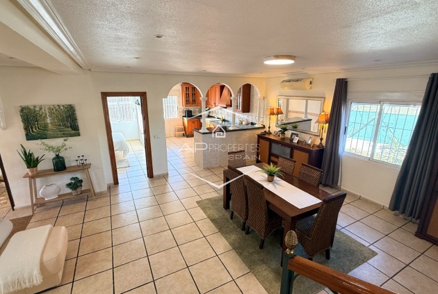 Resale - Villa - Detached -
Hondón de los Fráiles