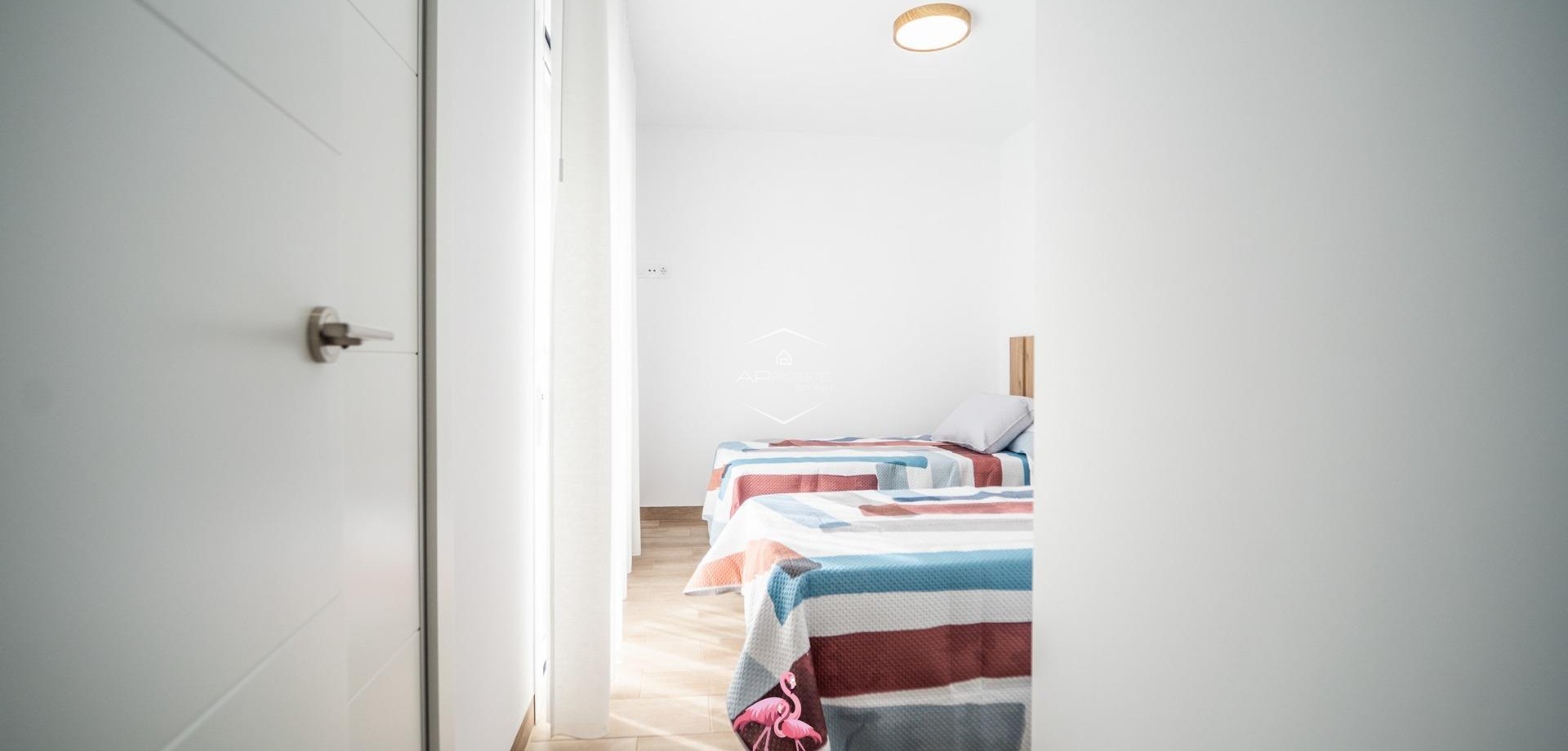 Nowy budynek - Szeregowiec -
San Javier - Parque del doce