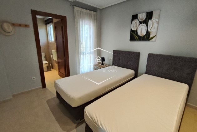 Herverkoop - Villa - Vrijstaand -
La Romana