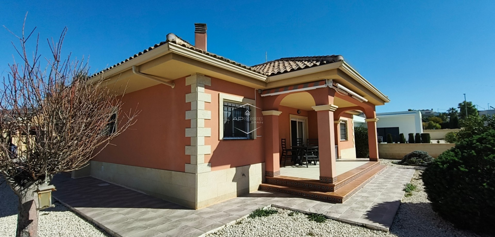 Herverkoop - Villa - Vrijstaand -
La Romana