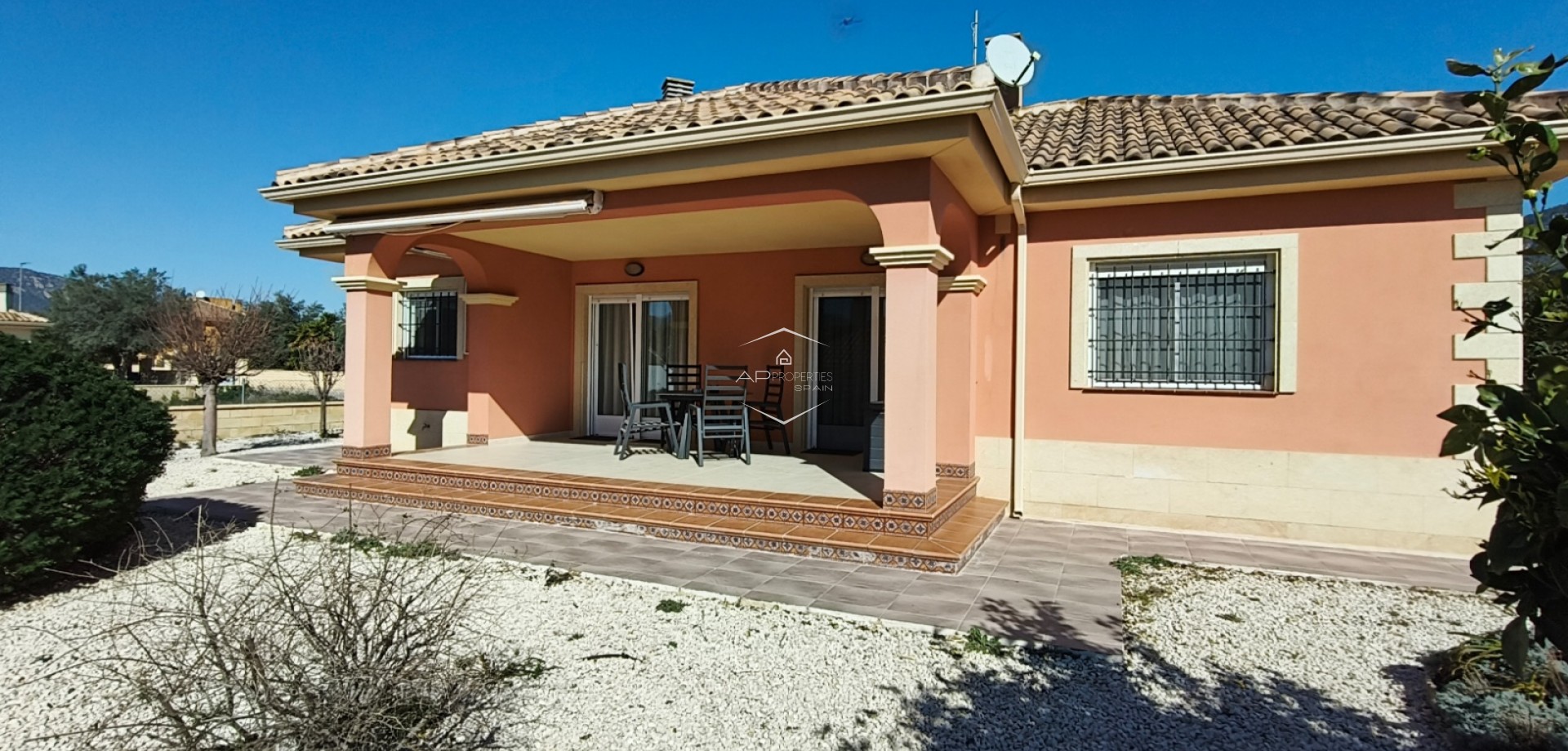 Herverkoop - Villa - Vrijstaand -
La Romana