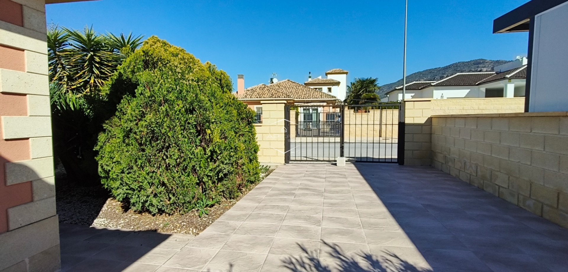 Herverkoop - Villa - Vrijstaand -
La Romana