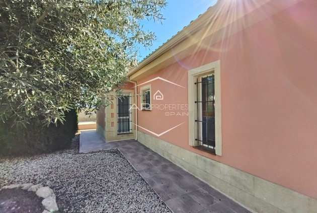 Herverkoop - Villa - Vrijstaand -
La Romana