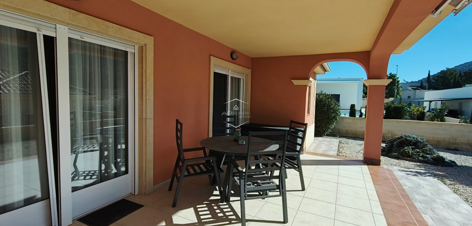 Herverkoop - Villa - Vrijstaand -
La Romana