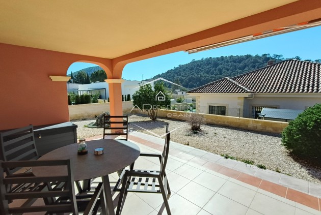 Herverkoop - Villa - Vrijstaand -
La Romana