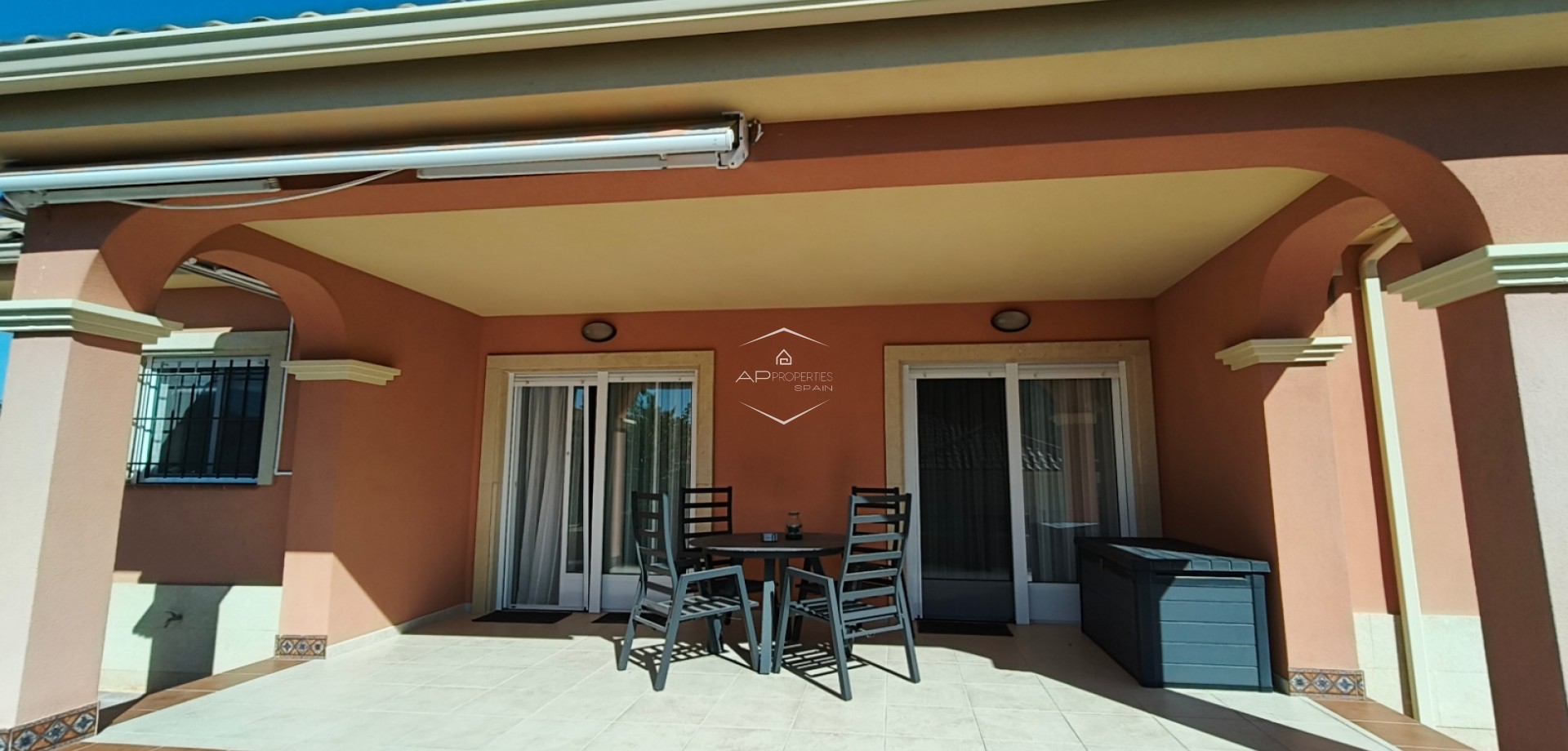 Herverkoop - Villa - Vrijstaand -
La Romana