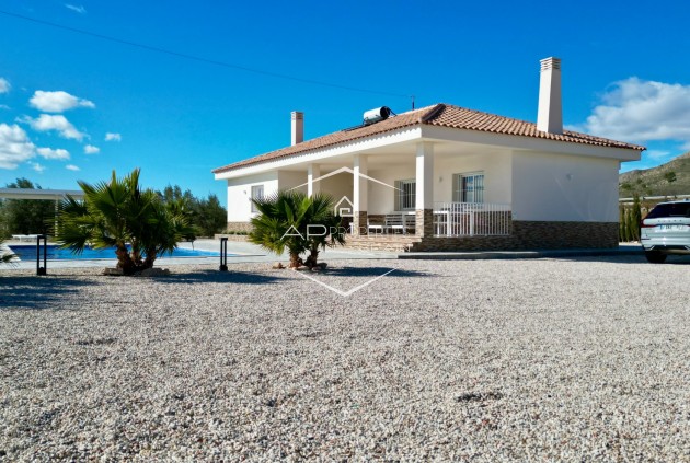 Odsprzedaż - Willa - Dom wolnostojący -
Macisvenda