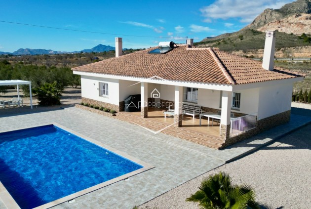 Odsprzedaż - Willa - Dom wolnostojący -
Macisvenda