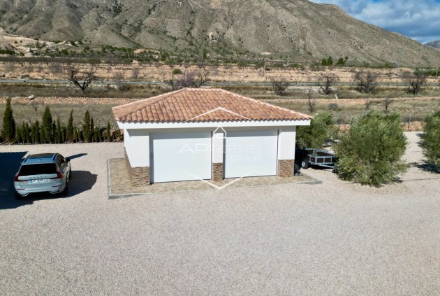 Odsprzedaż - Willa - Dom wolnostojący -
Macisvenda