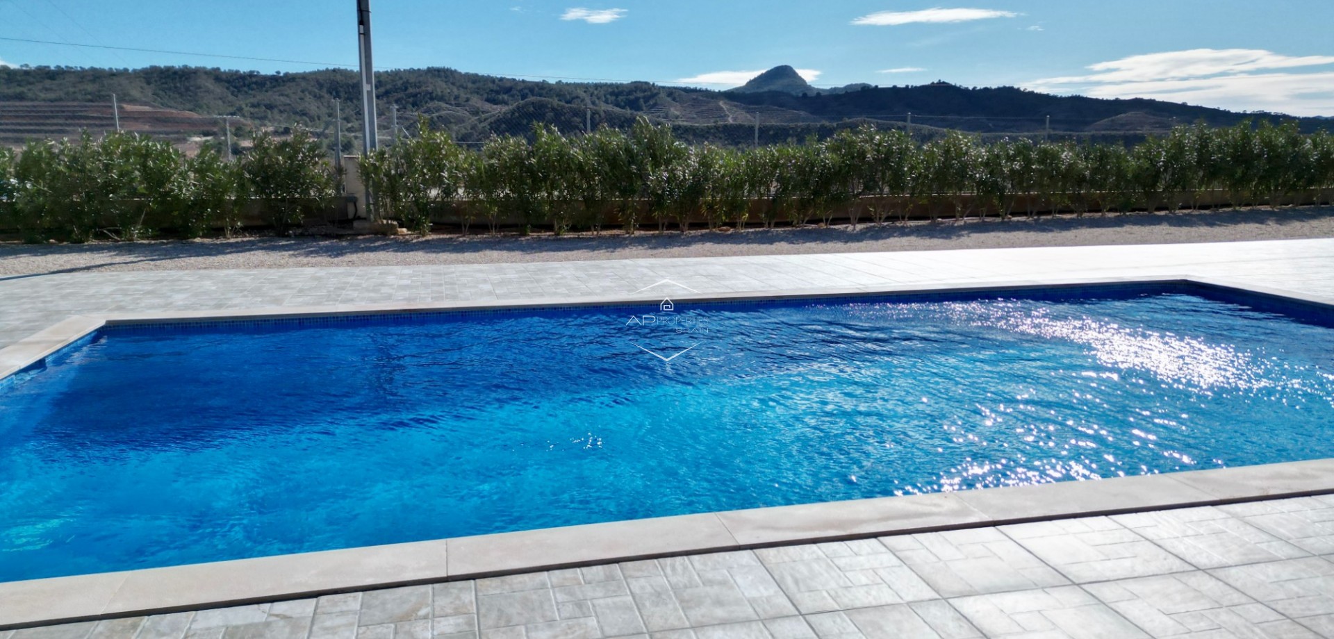 Odsprzedaż - Willa - Dom wolnostojący -
Macisvenda