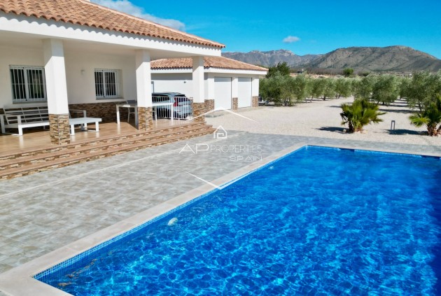 Odsprzedaż - Willa - Dom wolnostojący -
Macisvenda