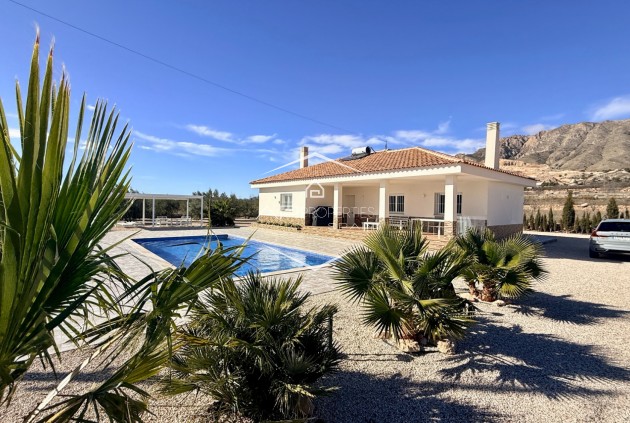 Odsprzedaż - Willa - Dom wolnostojący -
Macisvenda