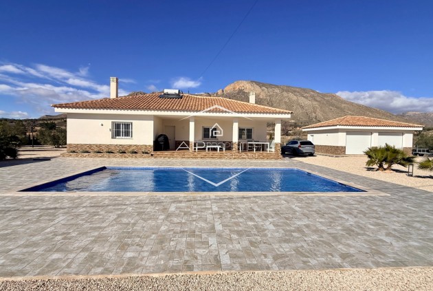 Odsprzedaż - Willa - Dom wolnostojący -
Macisvenda