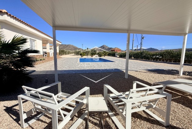 Odsprzedaż - Willa - Dom wolnostojący -
Macisvenda