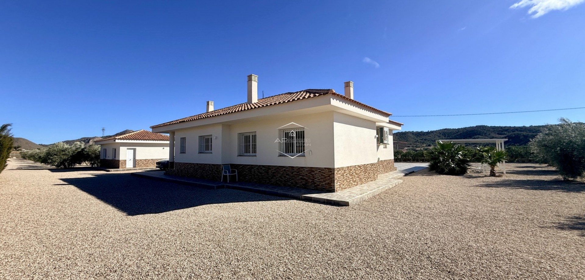 Odsprzedaż - Willa - Dom wolnostojący -
Macisvenda