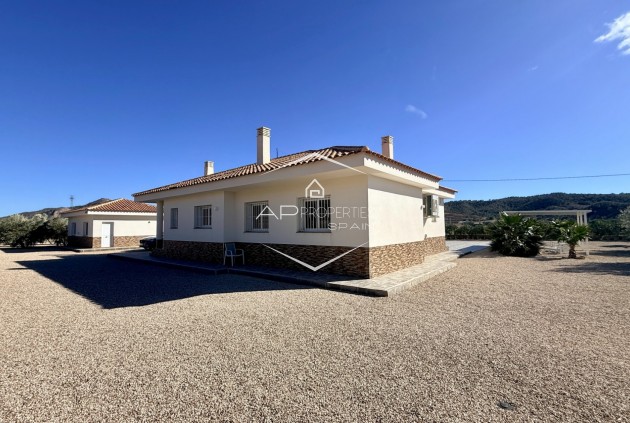 Odsprzedaż - Willa - Dom wolnostojący -
Macisvenda