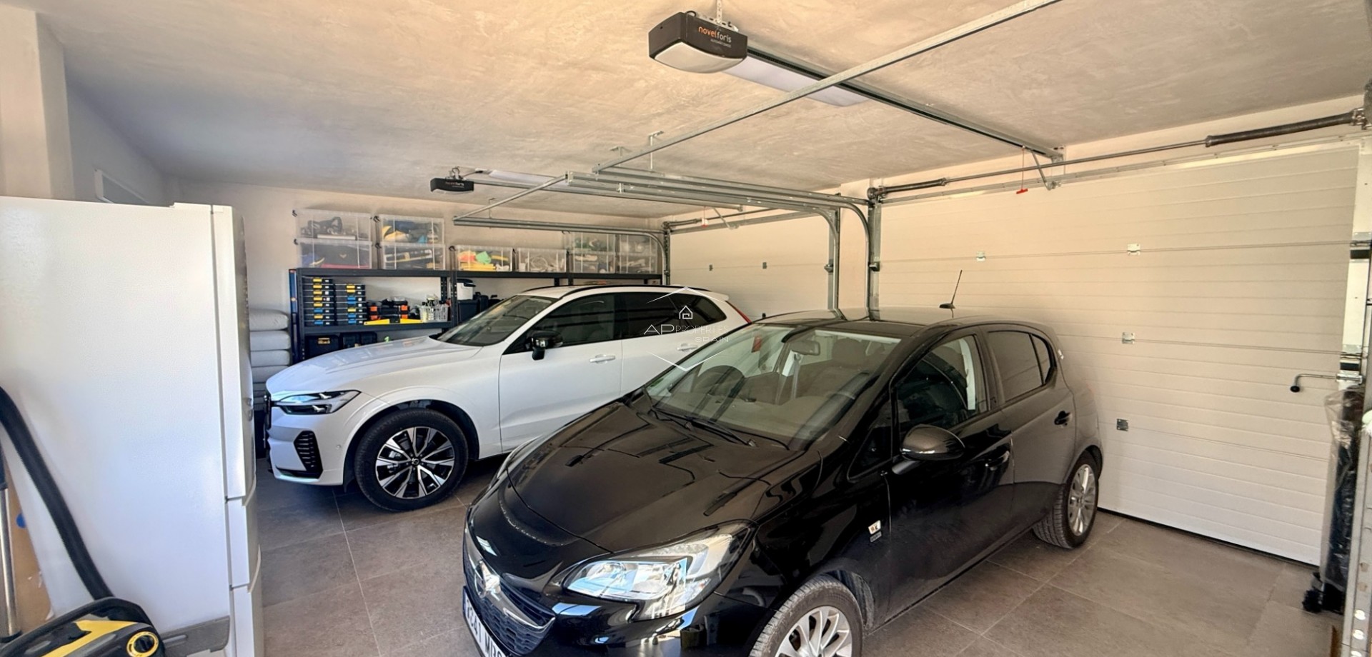 Odsprzedaż - Willa - Dom wolnostojący -
Macisvenda