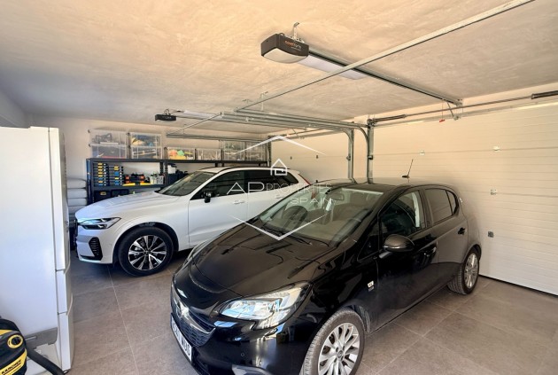 Odsprzedaż - Willa - Dom wolnostojący -
Macisvenda