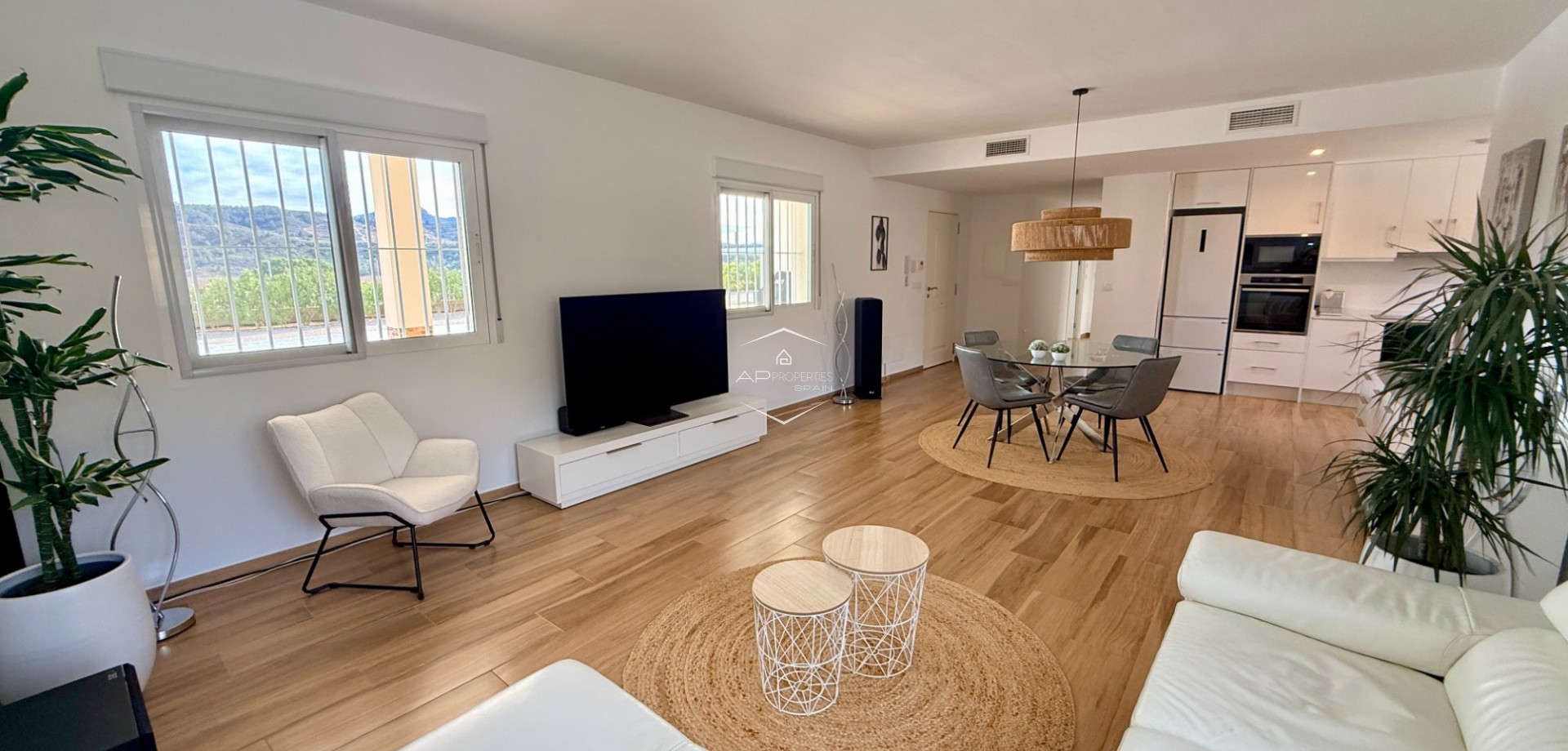 Odsprzedaż - Willa - Dom wolnostojący -
Macisvenda