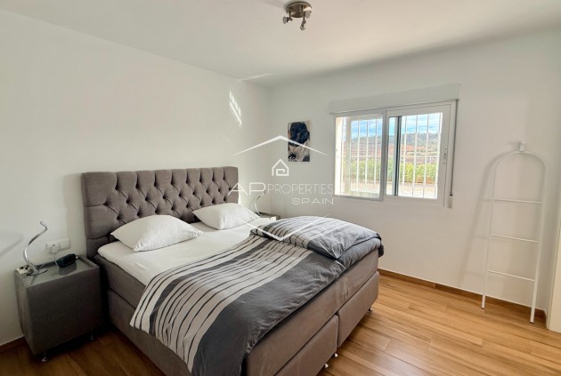 Odsprzedaż - Willa - Dom wolnostojący -
Macisvenda