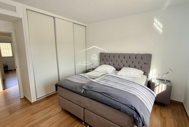 Odsprzedaż - Willa - Dom wolnostojący -
Macisvenda