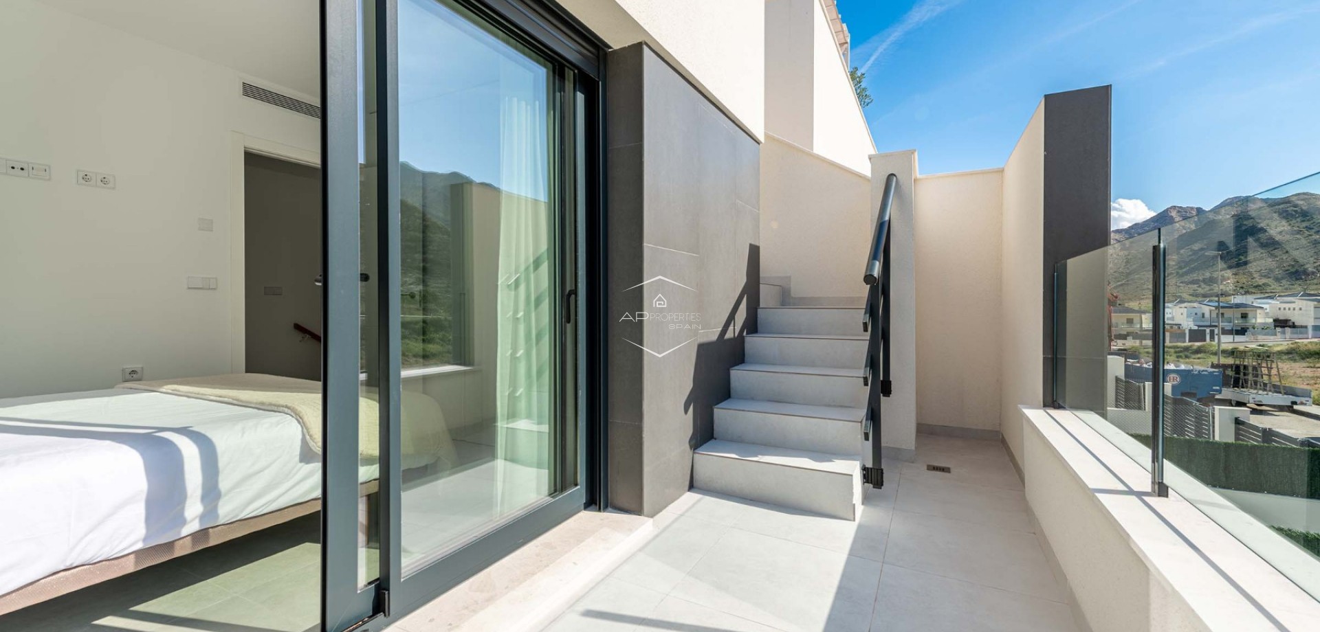 Nueva construcción  - Adosado -
Cox