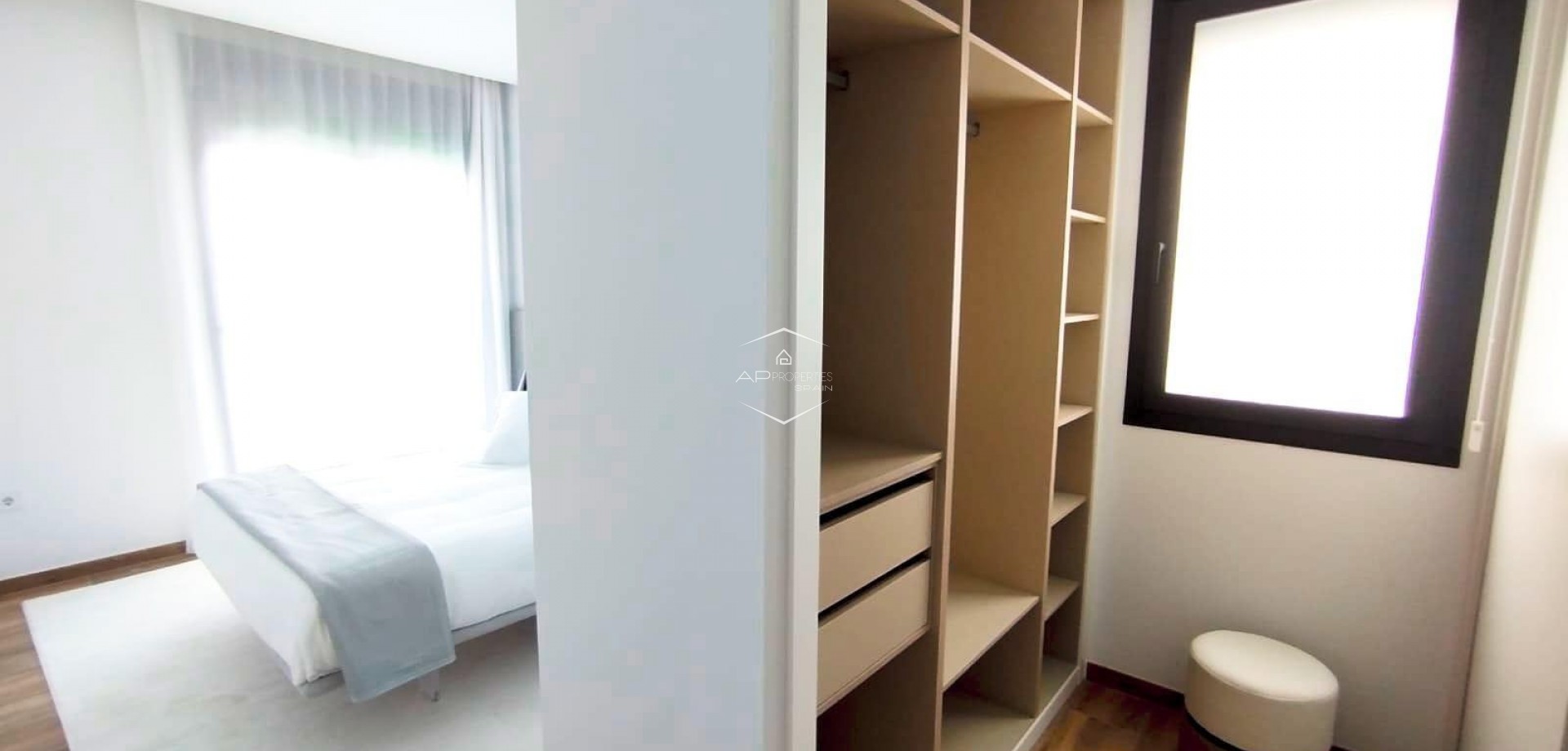 Nowy budynek - Willa - Dom wolnostojący -
Polop - PAU 1