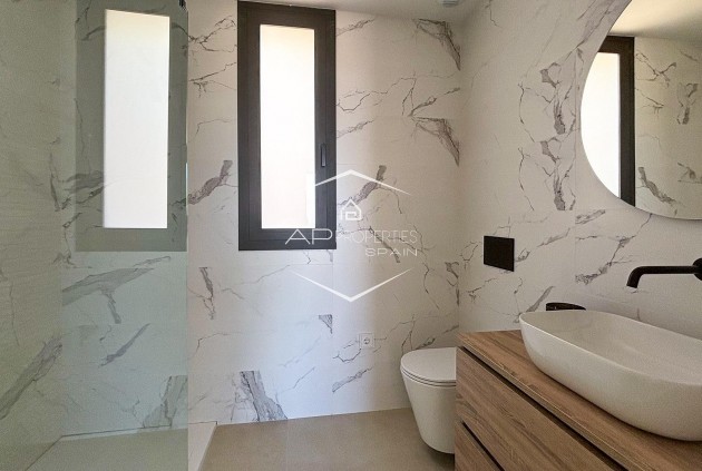 Nowy budynek - Willa - Dom wolnostojący -
Polop - PAU 1