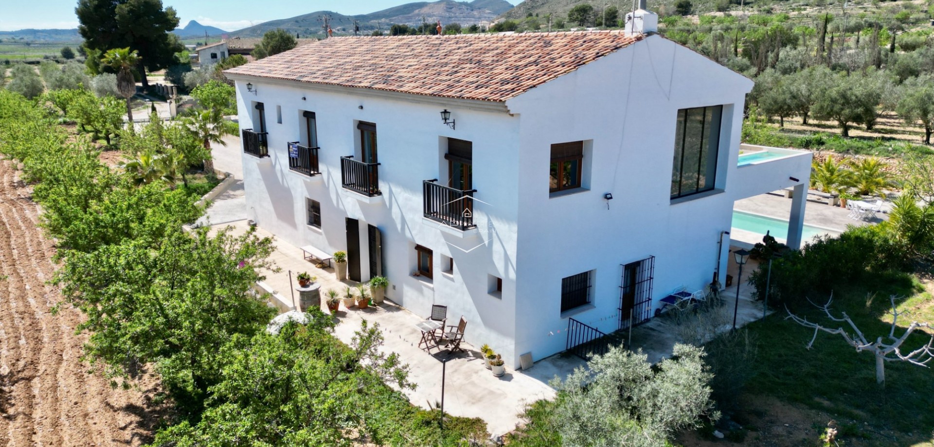 Revente - Villa - Indépendante -
Hondón de las Nieves