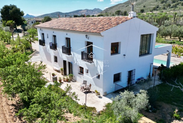 Revente - Villa - Indépendante -
Hondón de las Nieves