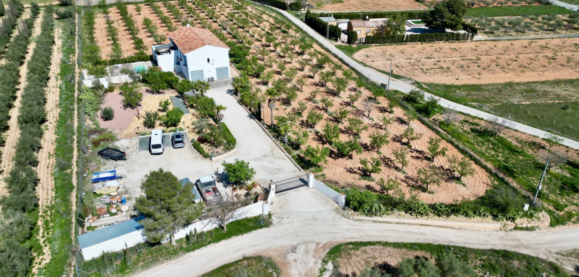 Revente - Villa - Indépendante -
Hondón de las Nieves