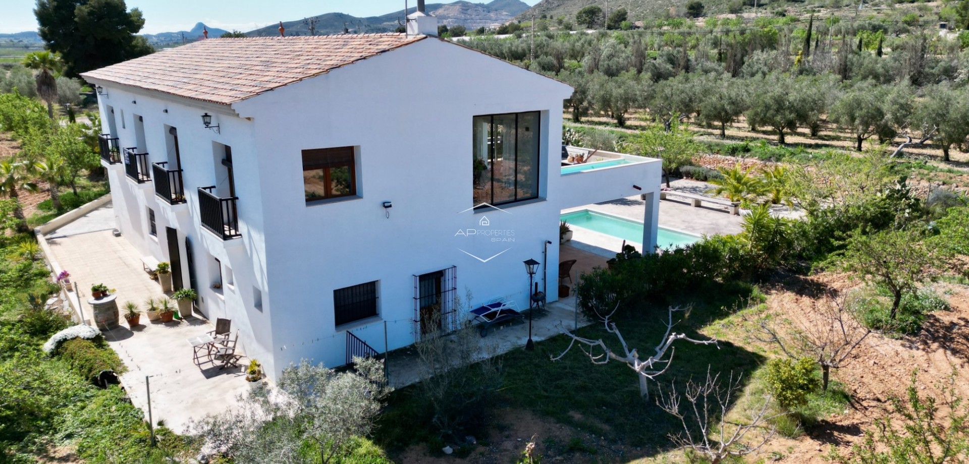 Revente - Villa - Indépendante -
Hondón de las Nieves