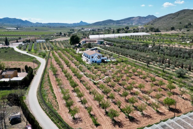 Revente - Villa - Indépendante -
Hondón de las Nieves